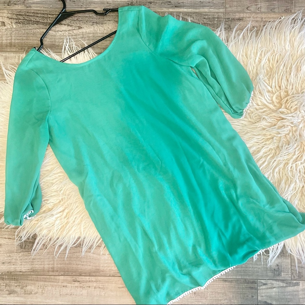 Kelly Green Bow Back Shift Dress size Medium